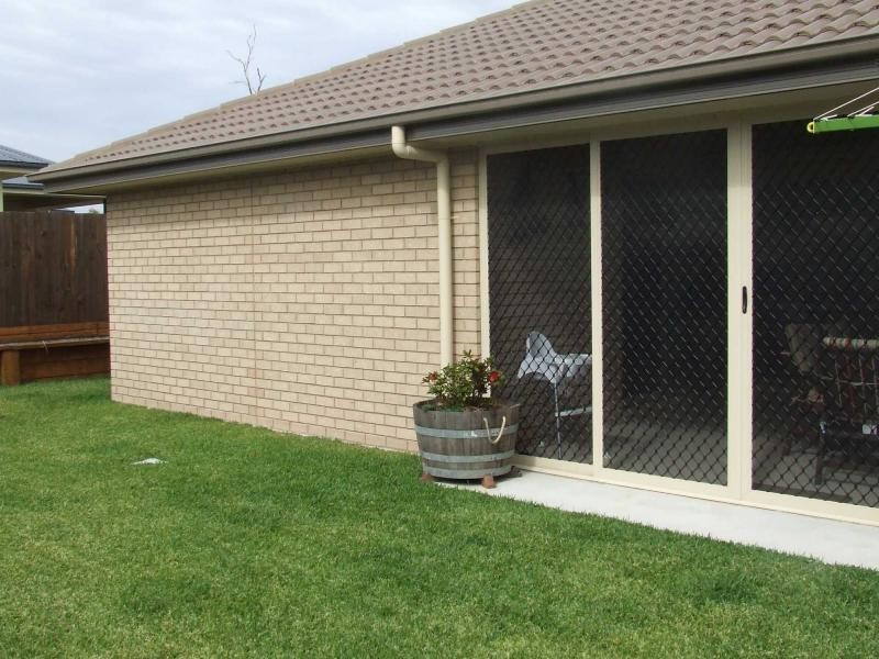 2 Nadia Place, Morayfield QLD 4506