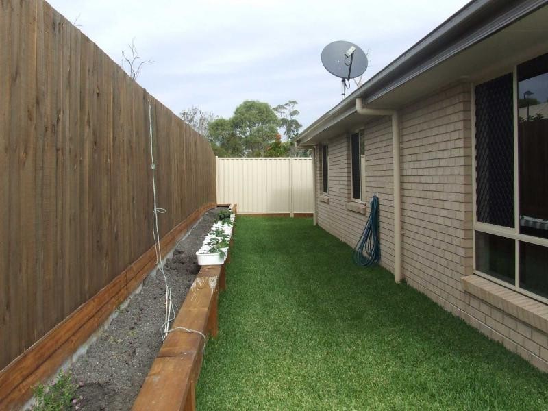 2 Nadia Place, Morayfield QLD 4506