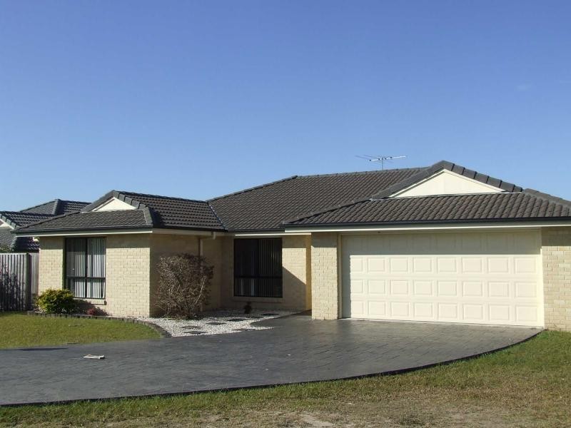 9 Outlook Place, Narangba QLD 4504