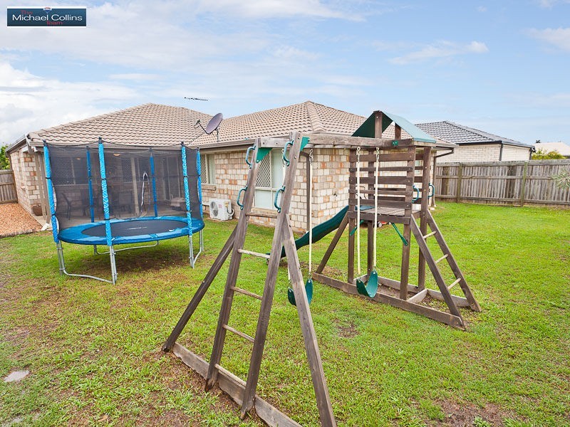 4 Fernbrook Drive, Morayfield QLD 4506