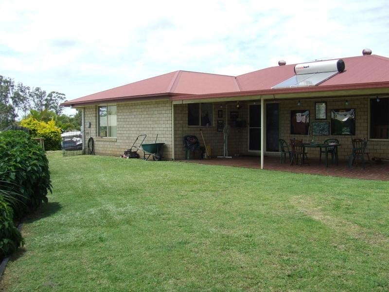 18 Rosa Court, Narangba QLD 4504