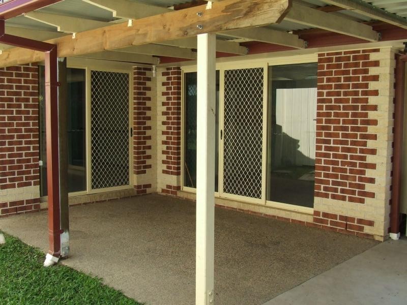 1/3 Mari Place, Narangba QLD 4504