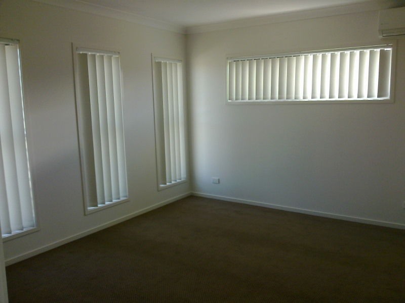 111 Central Green Drive, Narangba QLD 4504