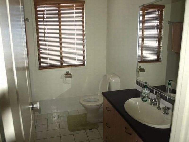 4/7 Slater Avenue, Lawnton QLD 4501