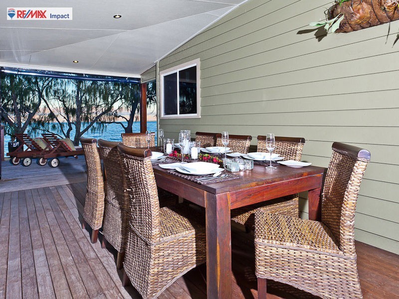 127 Biggs Avenue, Beachmere QLD 4510
