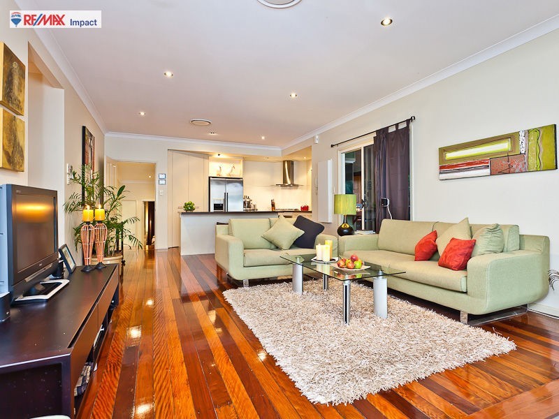 127 Biggs Avenue, Beachmere QLD 4510