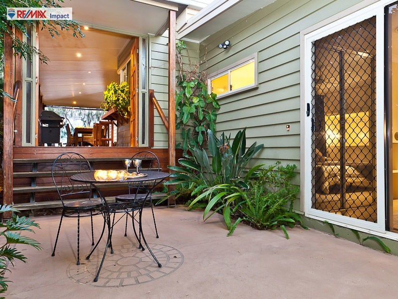 127 Biggs Avenue, Beachmere QLD 4510