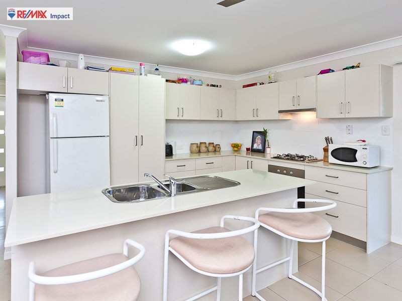 12 Second Avenue, Beachmere QLD 4510