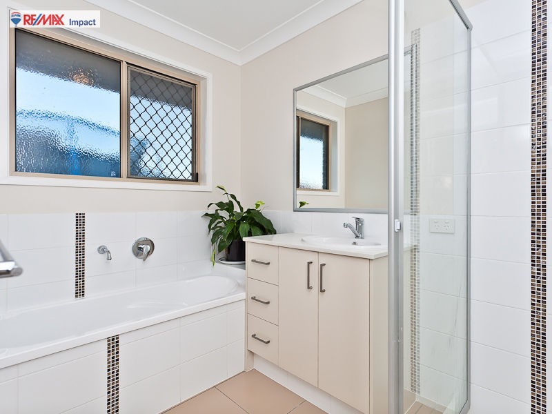 12 Second Avenue, Beachmere QLD 4510
