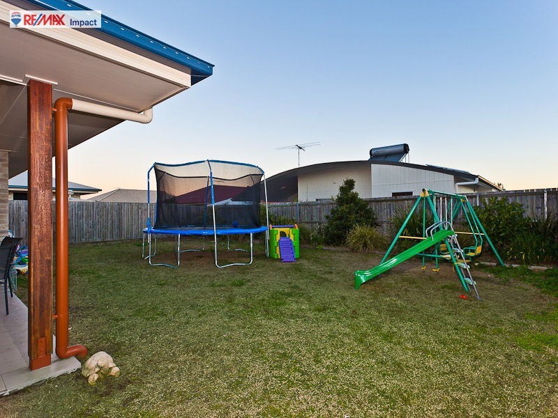 12 Second Avenue, Beachmere QLD 4510