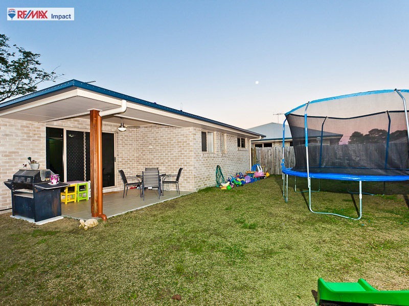 12 Second Avenue, Beachmere QLD 4510