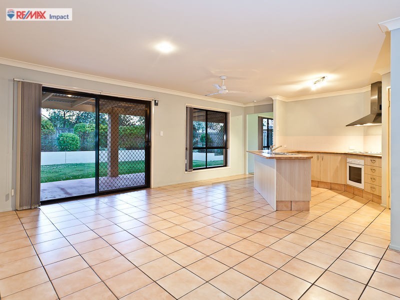 8 Peppermint Court, Narangba QLD 4504