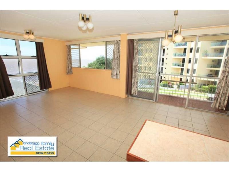 10/40 Prince Edward Parade, Redcliffe QLD 4020