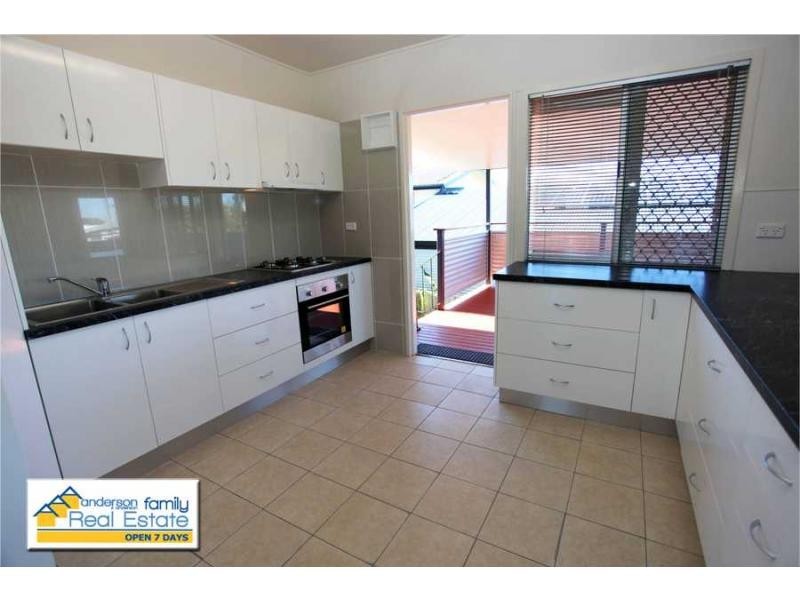 4 Davis Street, Redcliffe QLD 4020