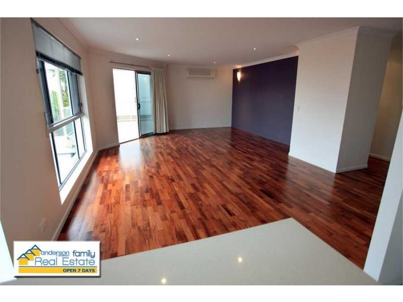 Unit 5/6 Georgina Street, Woody Point QLD 4019