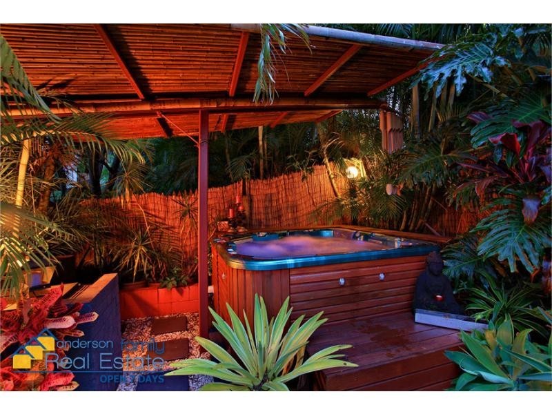 11 Bullard Street, Greenslopes QLD 4120
