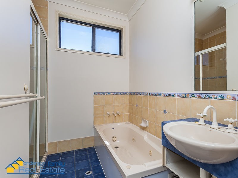 Rothwell QLD 4022