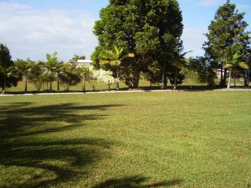 11 St Andrews Crescent, Carindale QLD 4152