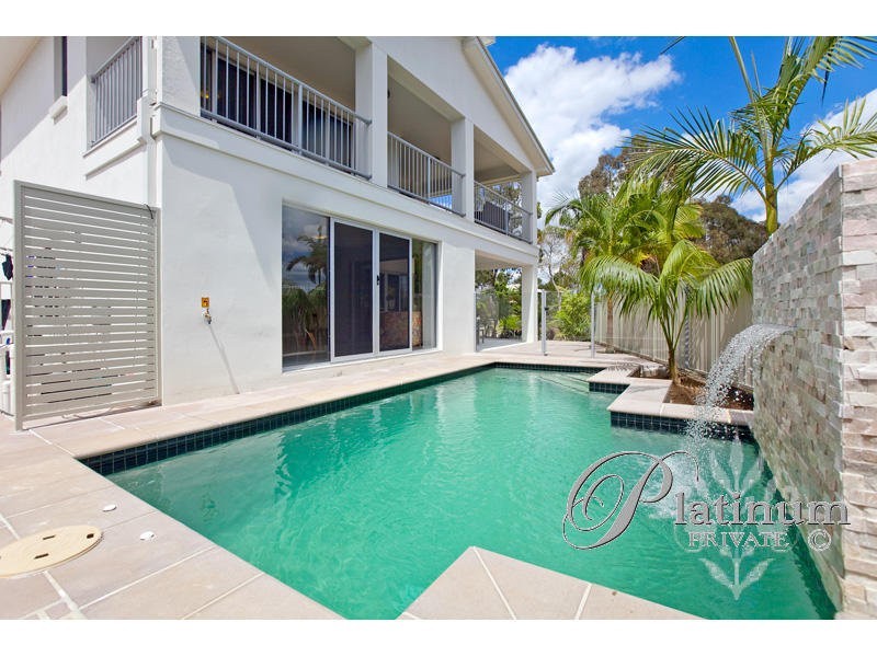 14 Riverston Court, Carindale QLD 4152