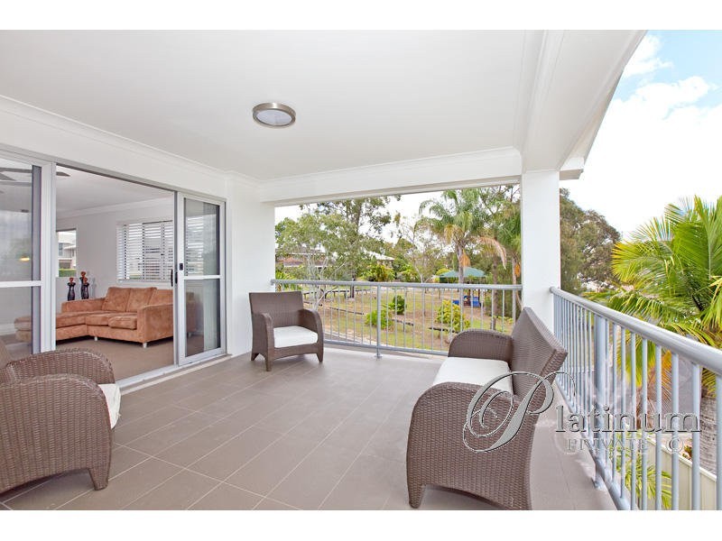 14 Riverston Court, Carindale QLD 4152