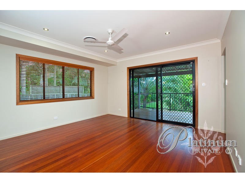 100 Cadogan Street, Carindale QLD 4152