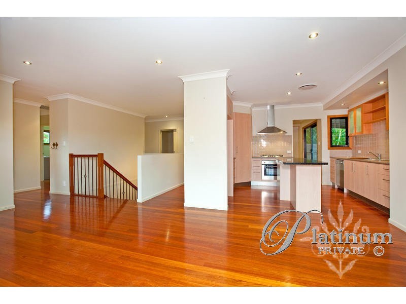 100 Cadogan Street, Carindale QLD 4152