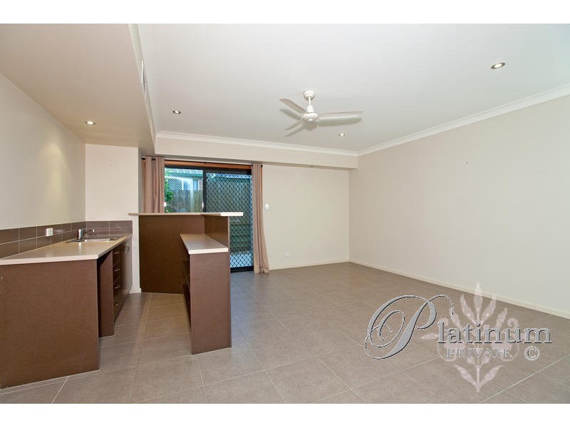 100 Cadogan Street, Carindale QLD 4152