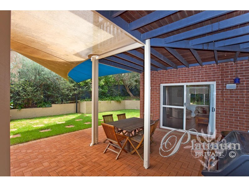 12 Sunset Place, Carindale QLD 4152