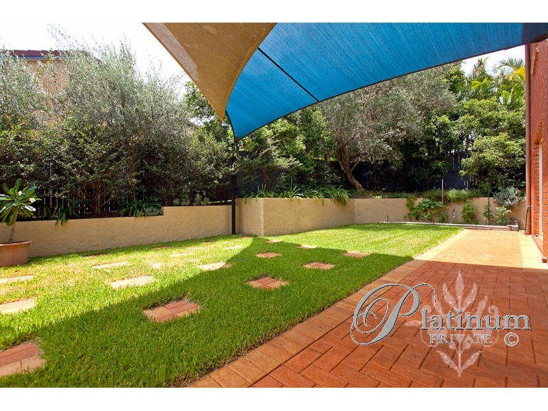12 Sunset Place, Carindale QLD 4152