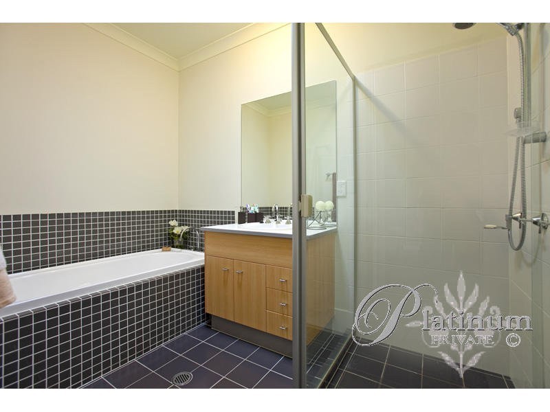 83 Mossvale Drive, Wakerley QLD 4154