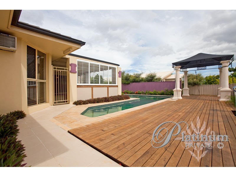 41 Conda Place, Carindale QLD 4152