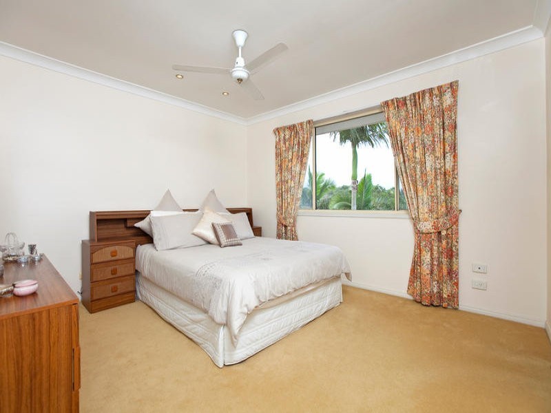 94 Donnington Street, Carindale QLD 4152