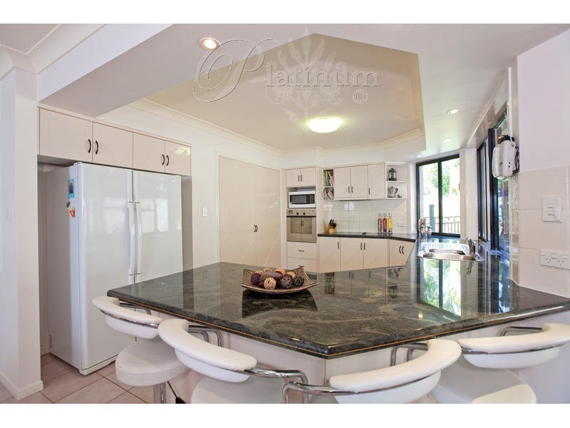 5 Duthie Court, Carindale QLD 4152