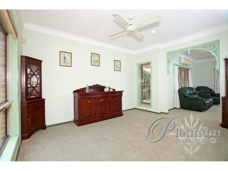 58 Oakmont Street, Carindale QLD 4152