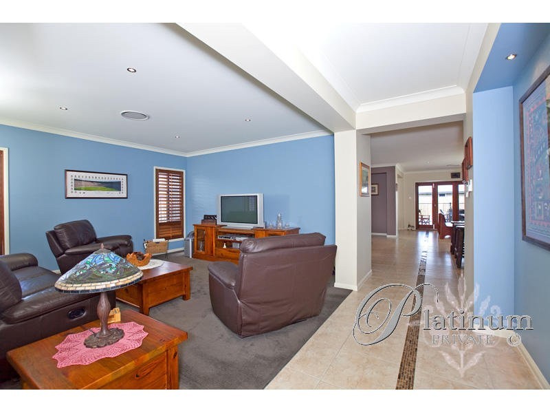 19 Blue Gum Place, Wakerley QLD 4154