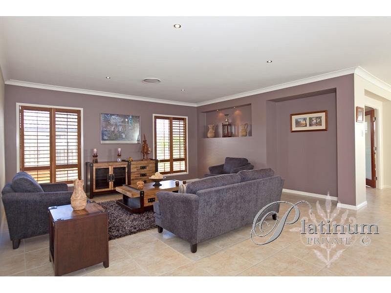 19 Blue Gum Place, Wakerley QLD 4154