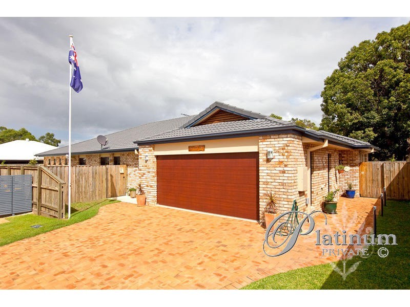 19 Blue Gum Place, Wakerley QLD 4154