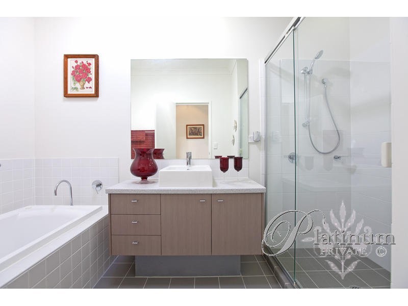 30 Brook Street, Wakerley QLD 4154