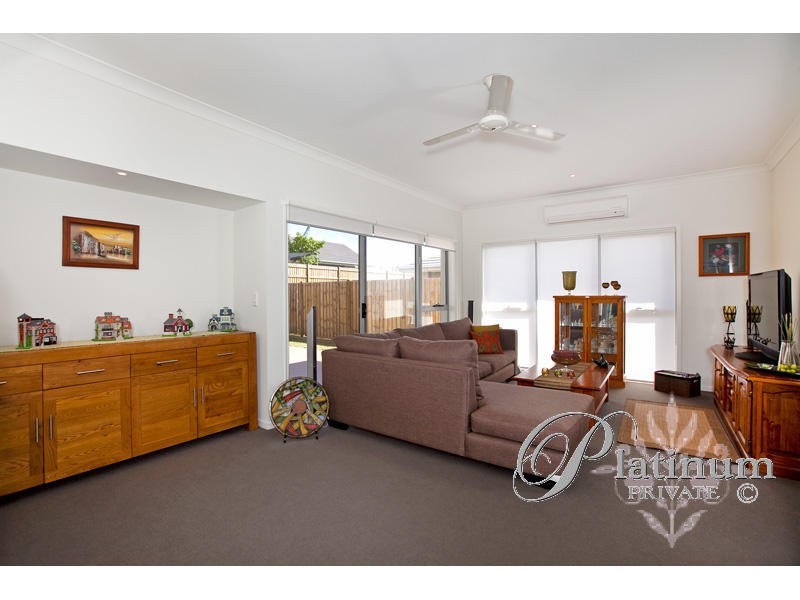 30 Brook Street, Wakerley QLD 4154