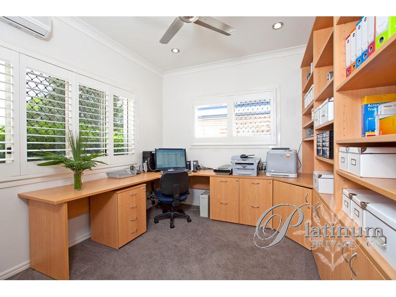 3 Duthie Court, Carindale QLD 4152