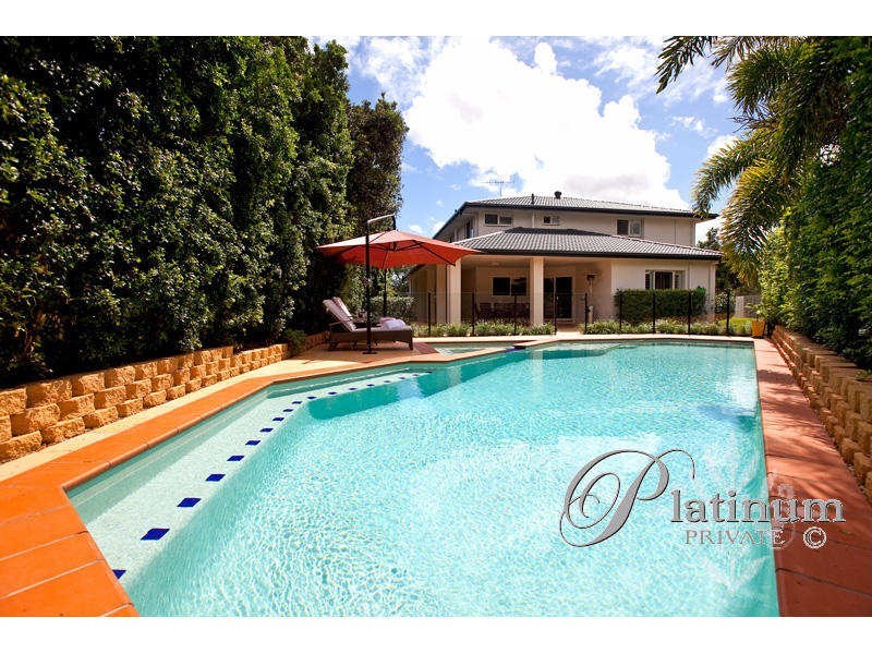 3 Duthie Court, Carindale QLD 4152