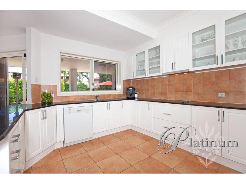 3 Duthie Court, Carindale QLD 4152