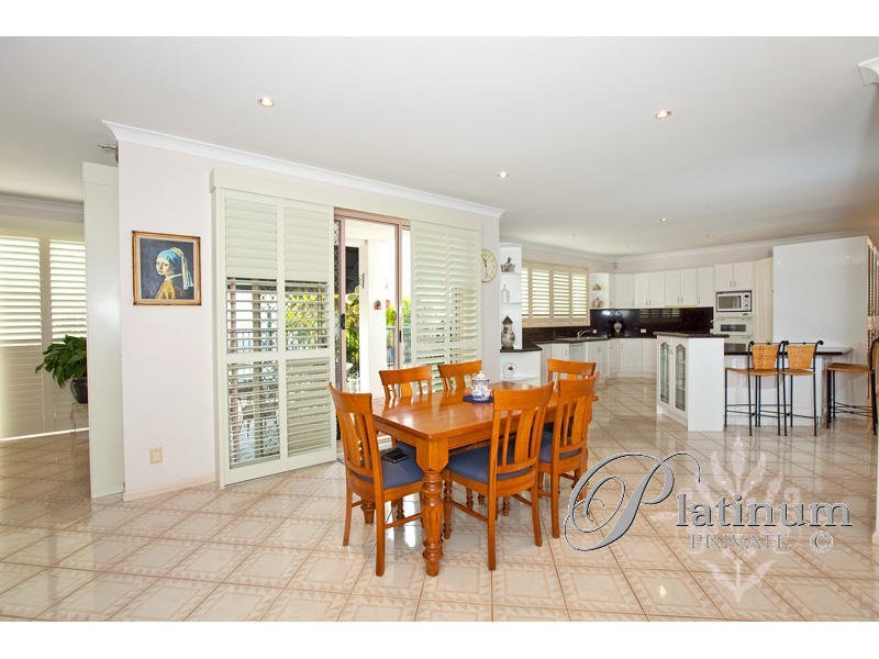 41 Oakmont Street, Carindale QLD 4152