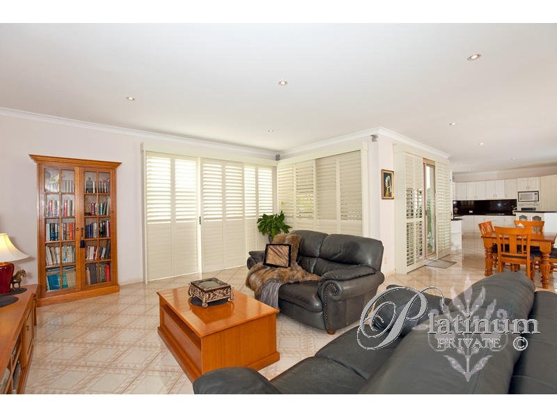 41 Oakmont Street, Carindale QLD 4152