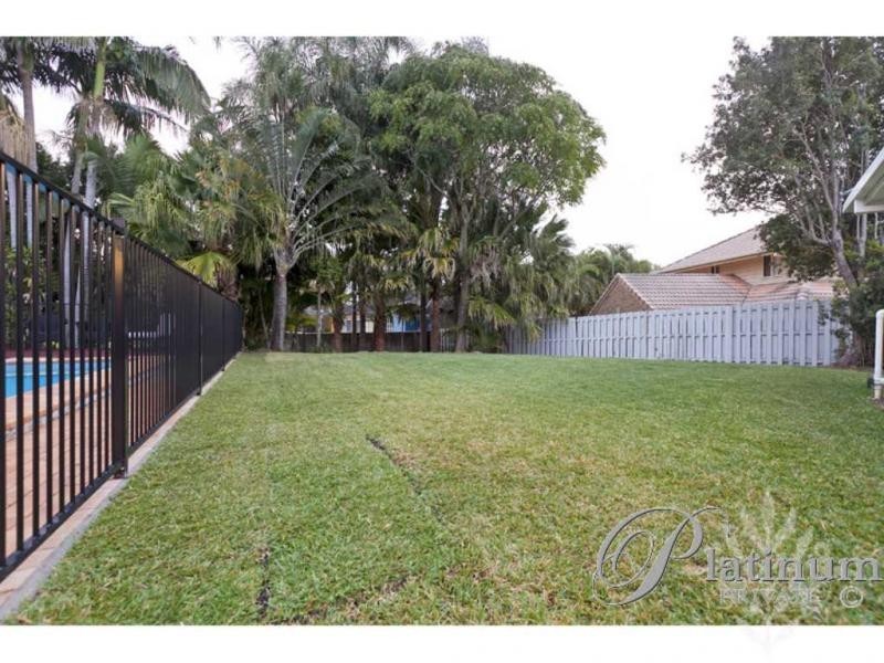 43 Eromanga Street, Carindale QLD 4152