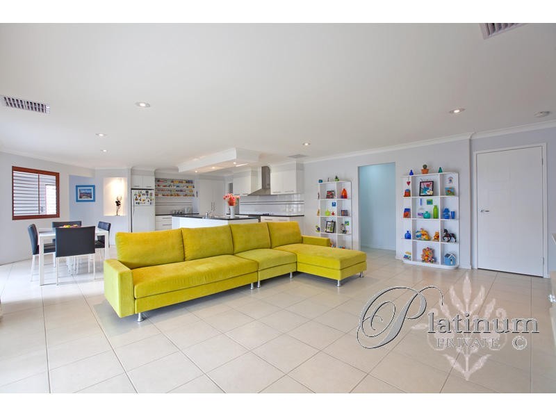 59 Moss Road, Wakerley QLD 4154