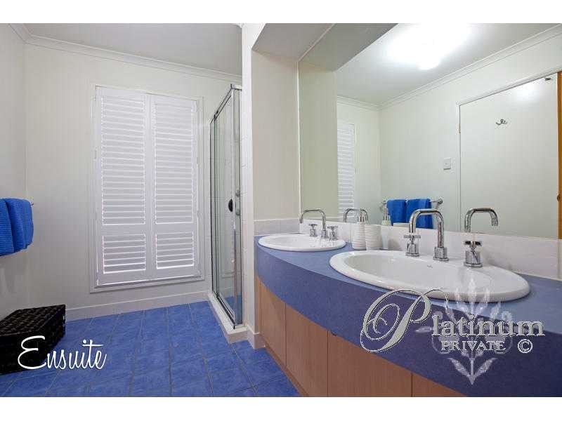 53 Kenilworth Place, Carindale QLD 4152