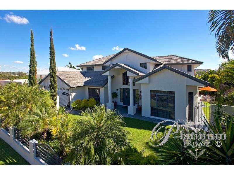 6 Pinehurst Place, Carindale QLD 4152