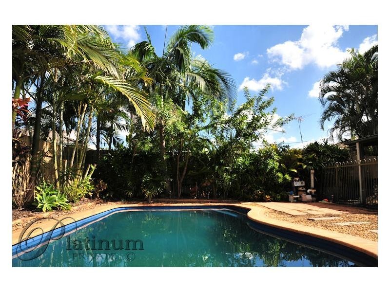 8 Brandon Street, Marsden QLD 4132