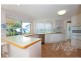 8 Hampshire Close, Carindale QLD 4152